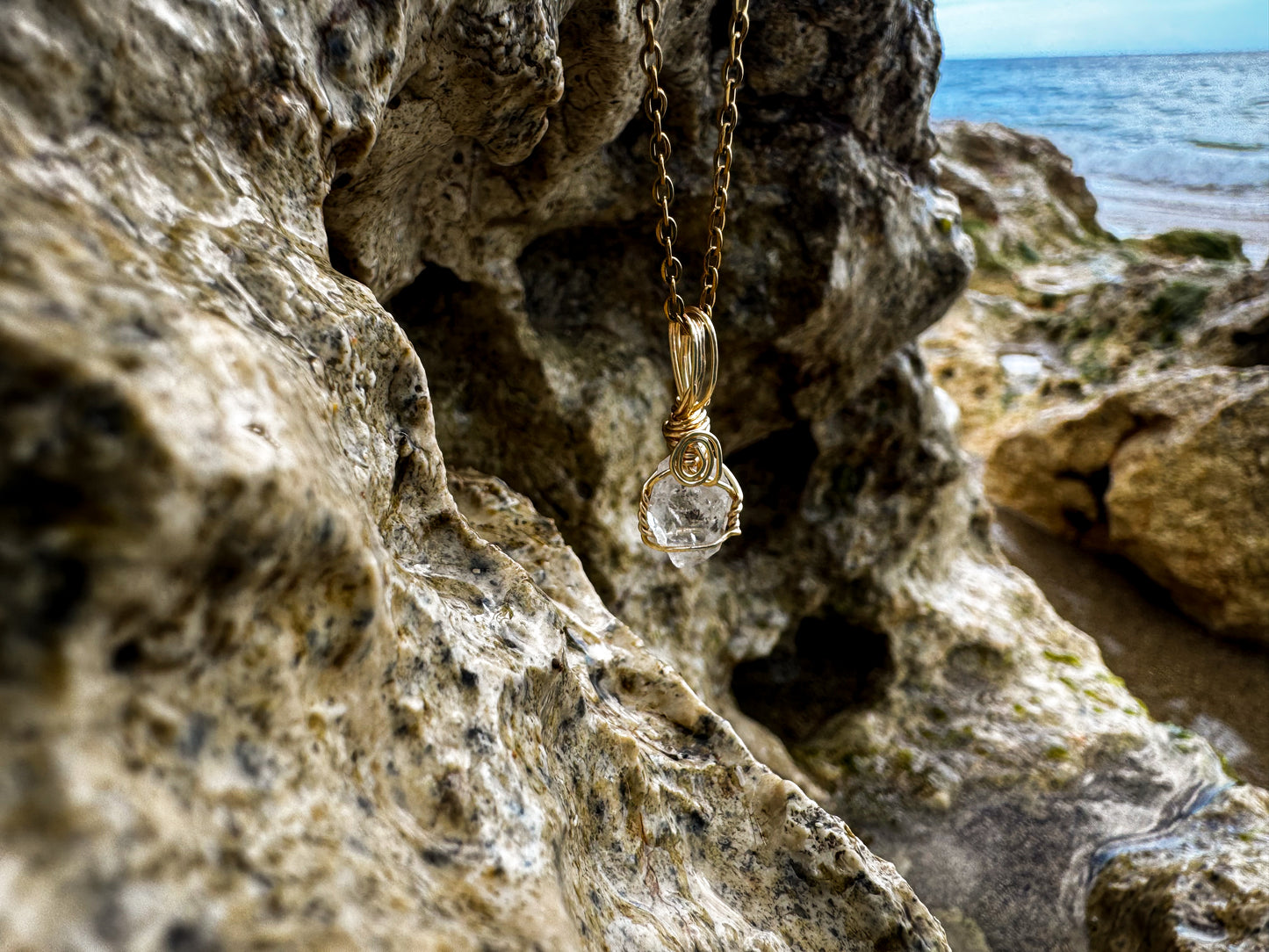 Flotar Salado-Collar de Diamante Herkimer en Dorado