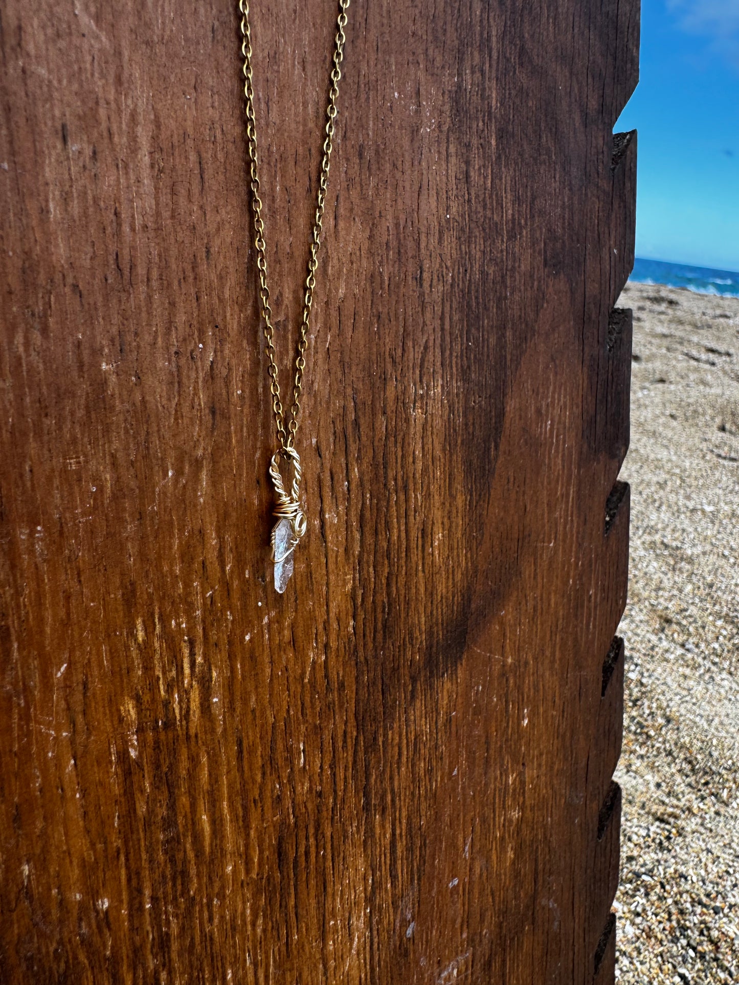 Arrecife Dorado- Collar de Diamante Herkimer en Dorado