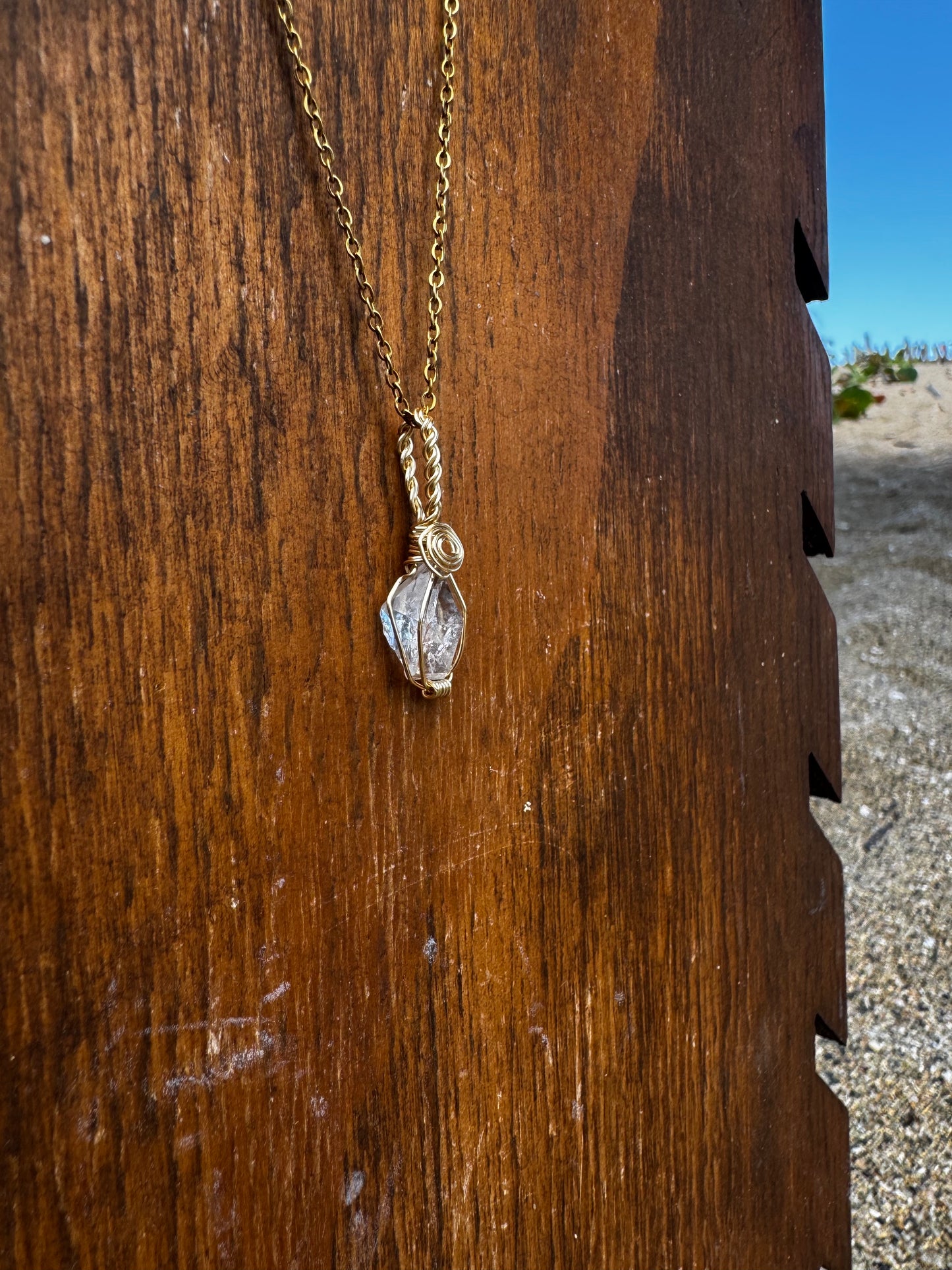 Mares de Luna-Collar de Diamante Herkimer en Dorado