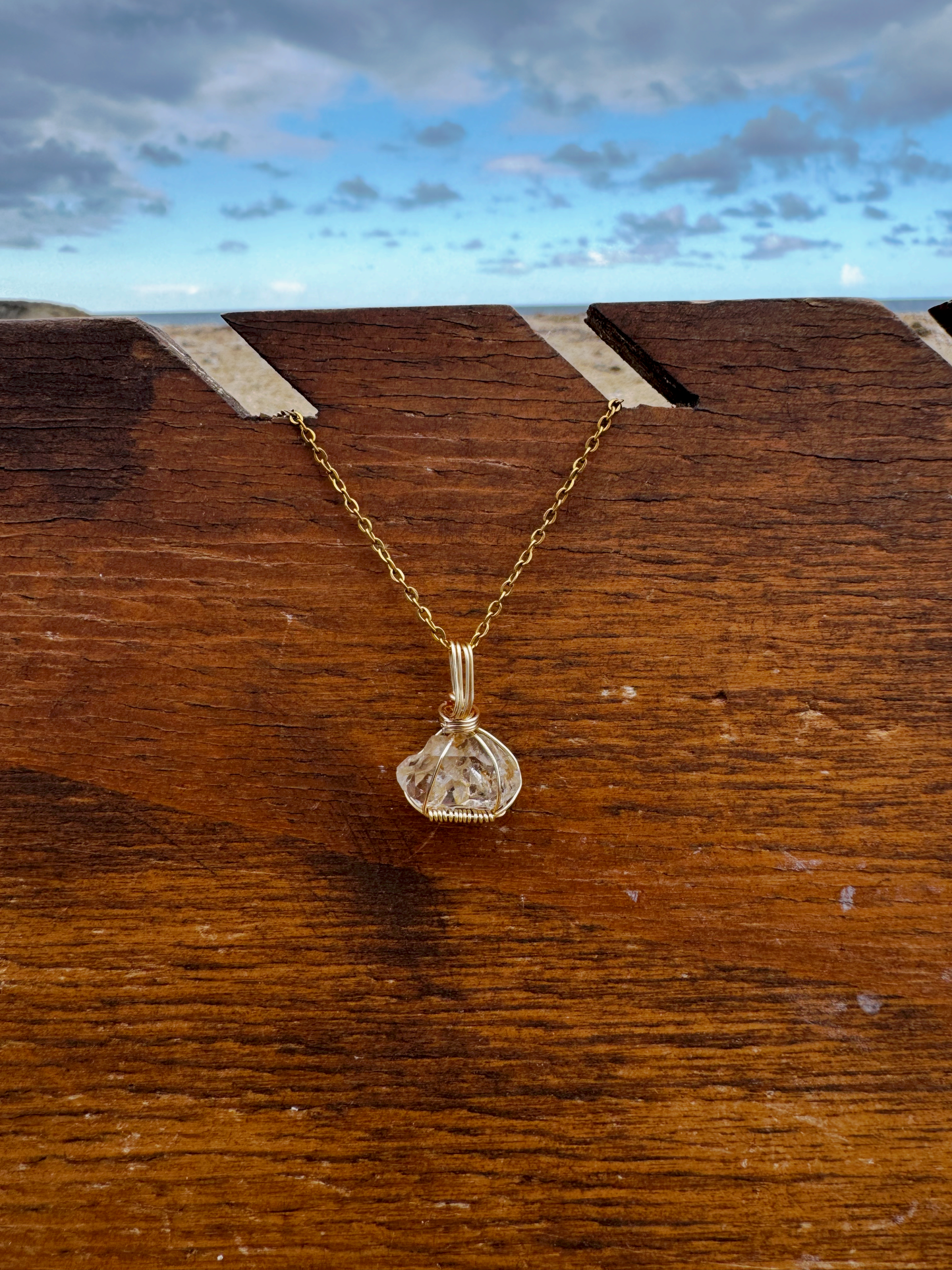 Amanecer Marino-Collar Diamante Herkimer en Dorado